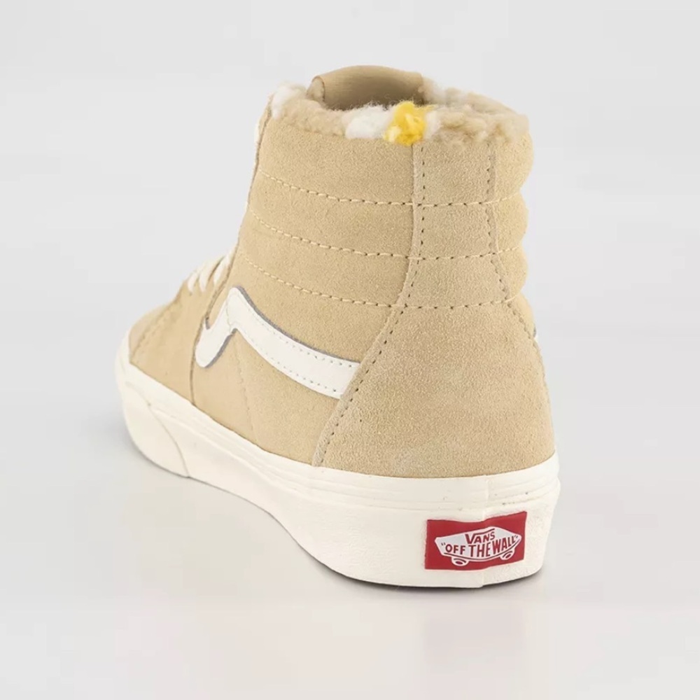 NEW Vans Sk8-Hi Cozy Hug Sherpa Biscotti Sneakers Women’s Size 11 - Picture 4 of 8